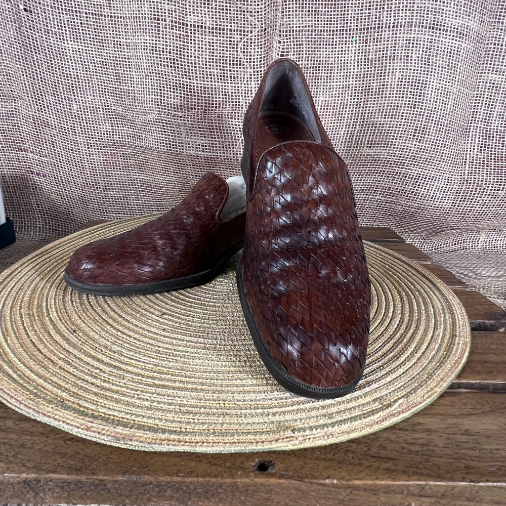 Women’s Naturalizer Woven Dark Brown Leather Slip On Loafer Shoes Size 9 Box